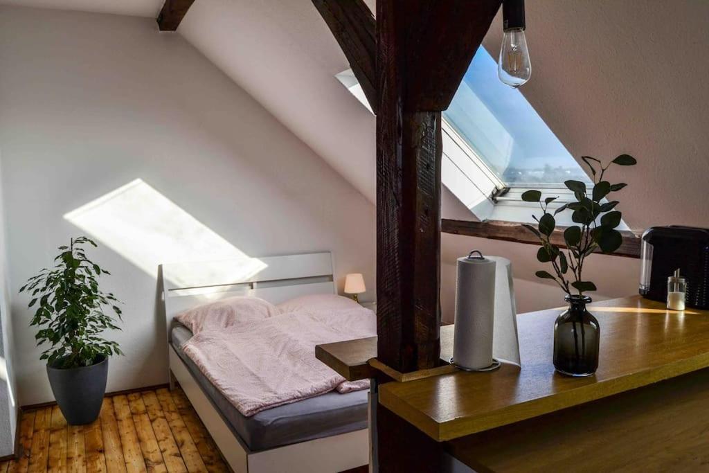 Schoene Dachgeschosswohnung Nahe Koeln Bagian luar foto